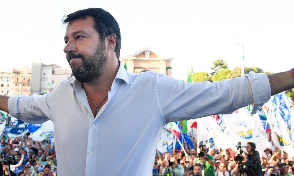 Πιθανή η παραπομπή Σαλβίνι σε δίκη για το πλοίο με τους μετανάστες
